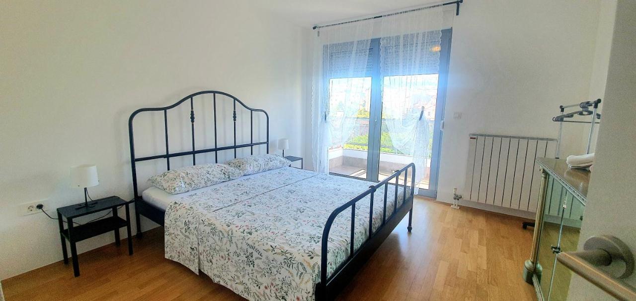 Deluxe Apartment Kristian Whit A Private Parking Rijeka Exterior photo